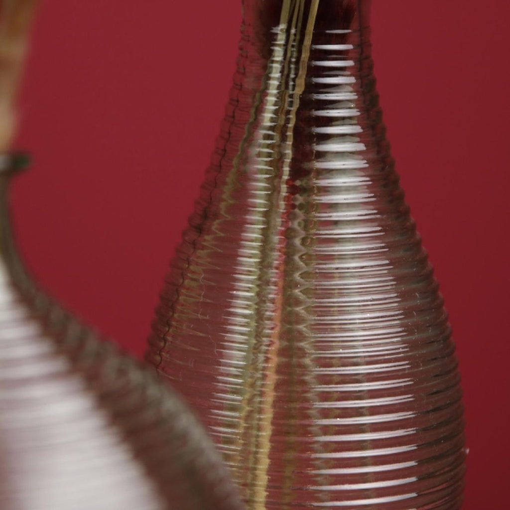 Vase - gerillt - grün - eingefärbtes Glas - 11,5x24 cm