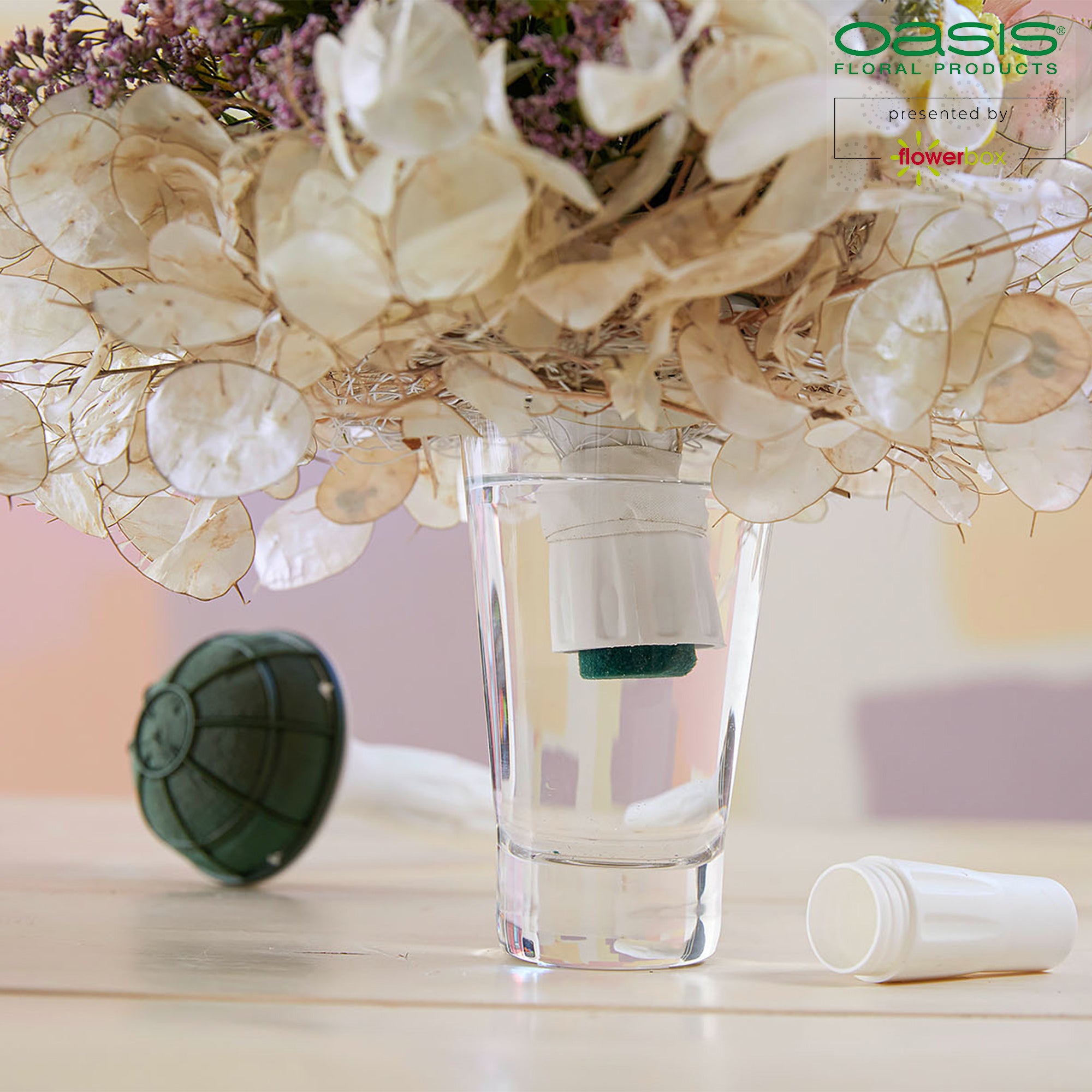 OASIS® Bridal Bouquet Holder